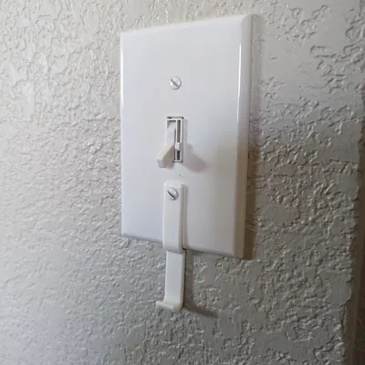 Móc treo chìa khóa theo hình dạng công tắc điện