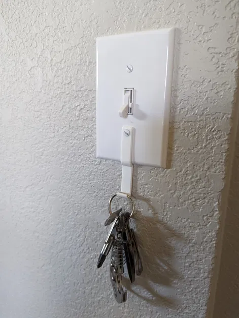 Móc treo chìa khóa theo hình dạng công tắc điện - Image 2