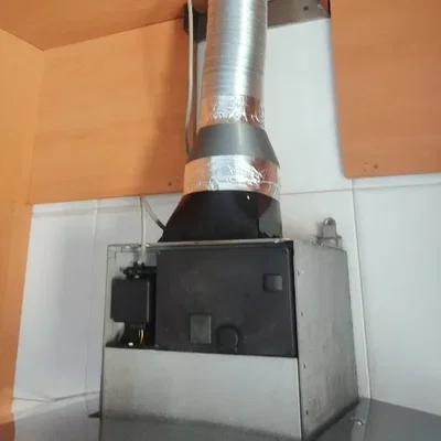 Bộ chuyển đổi ống hút khói 150-100 cho ống nhôm và PVC
