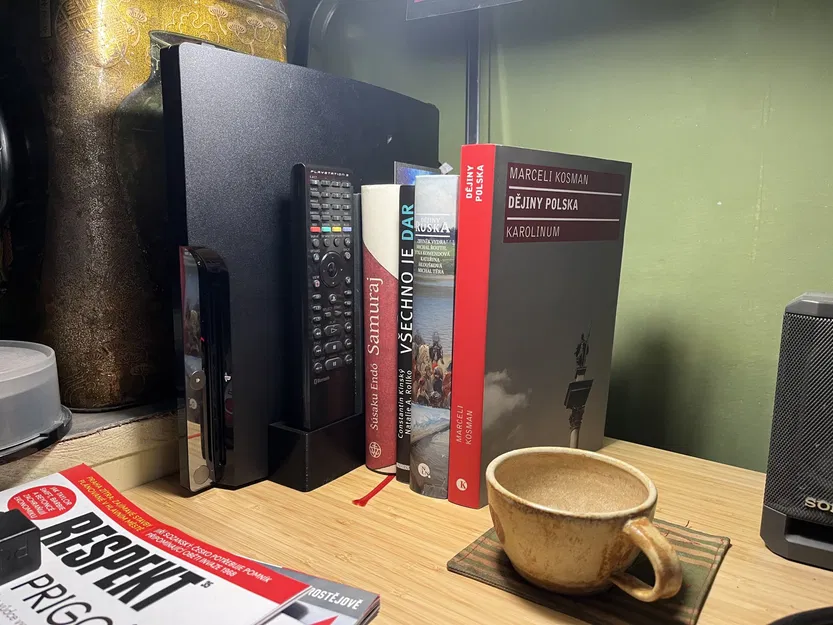 Giá đỡ PS3 đứng dọc với ngăn chứa điều khiển từ xa - Image 1