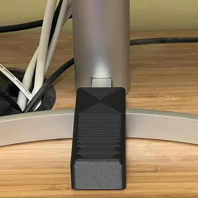 Giá đỡ bàn phím thiết kế cho màn hình LG