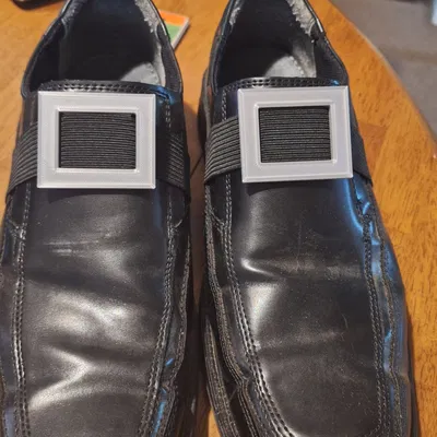 Buckle giày phong cách thuộc địa đơn giản