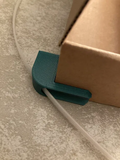 Giá đỡ góc lắp đặt dây buộc zip cho cột vuông - Image 1