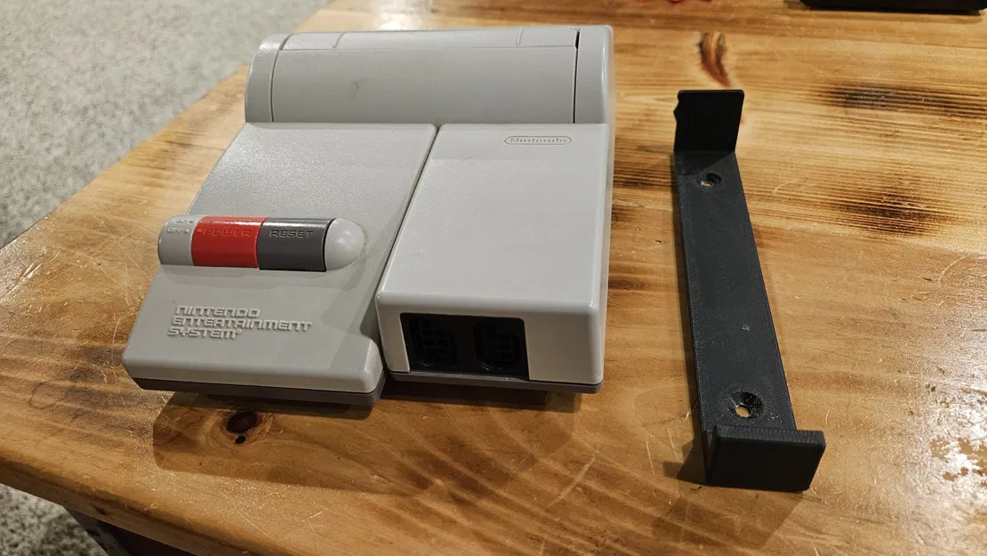 Giá đỡ tường tối giản cho máy chơi game Nintendo NES - Image 1