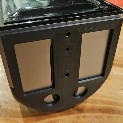 Giá treo tường OUYA cho hệ thống game cổ điển