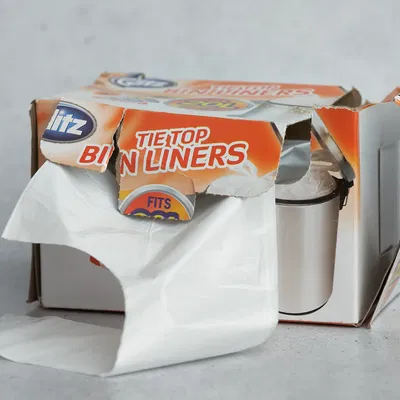 Giá đỡ túi rác tiện lợi cho hộ gia đình