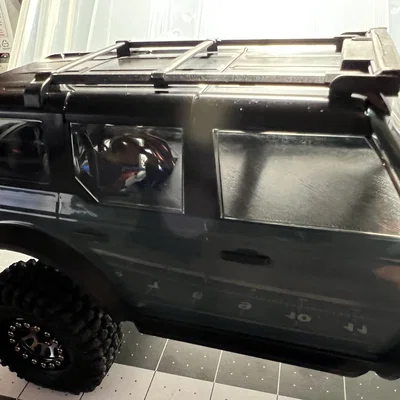 Sàn TRX4M Bronco không có khe ghế