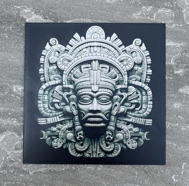 Khắc chạm phong cách Aztec với màu sắc đa dạng - Image 1