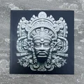 Khắc chạm phong cách Aztec với màu sắc đa dạng - Thumbnail 1