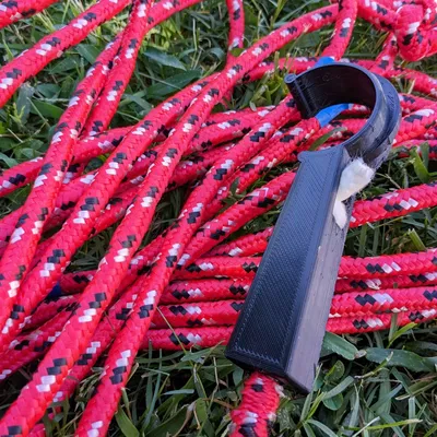 Kẹp dây thừng vào cột 1.5 inch