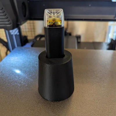 Giá đỡ Lusterpod giữ đứng cho trải nghiệm vaping tốt hơn