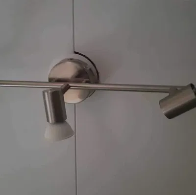 Nắp che hộp điện trên trần nhà mở rộng