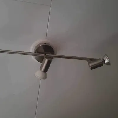 Nắp che hộp điện trên trần nhà mở rộng