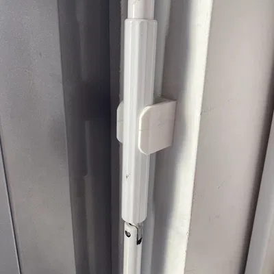 Giá đỡ thanh rèm cho cửa sổ