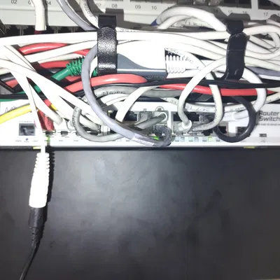 Giá đỡ rack cho thiết bị Mikrotik CRS125-24G-1S-2HnD