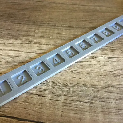 Giá đỡ xúc xắc Sagrada với chỉ số tròn 1-10