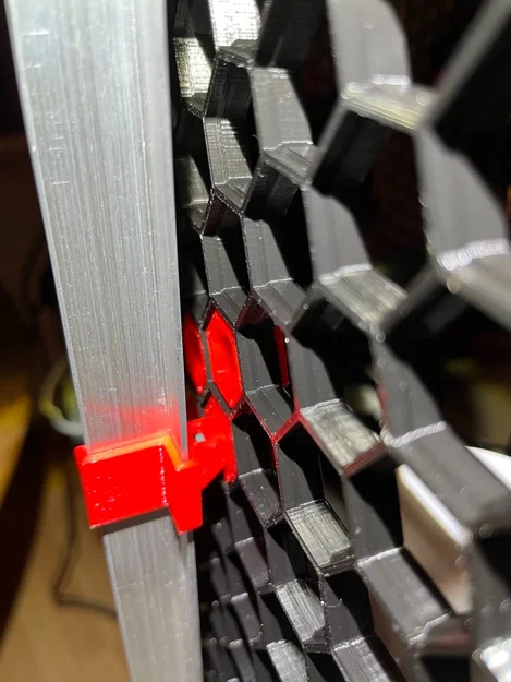 Hệ thống gắn bàn làm việc Honeycomb Storage Wall - Image 2