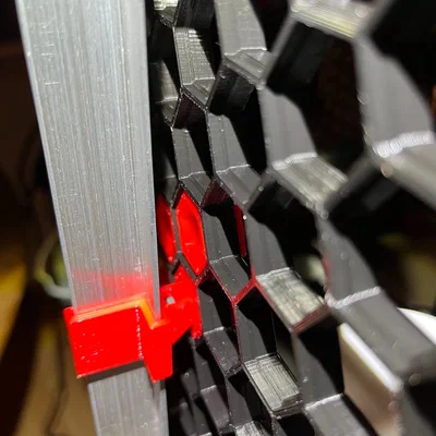 Hệ thống gắn bàn làm việc Honeycomb Storage Wall