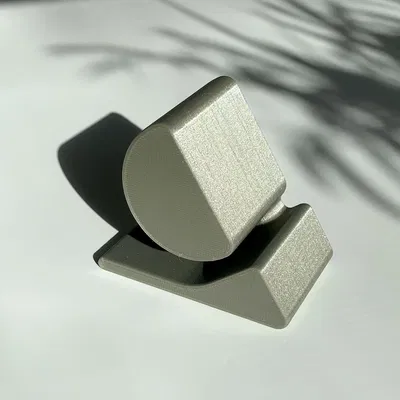 Giá đỡ đồng hồ đứng tiện lợi cho không gian phòng ngủ