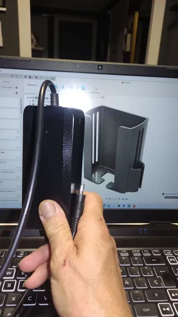 Giá đỡ sạc tường 2A cho xe đạp điện Megamo - Image 4