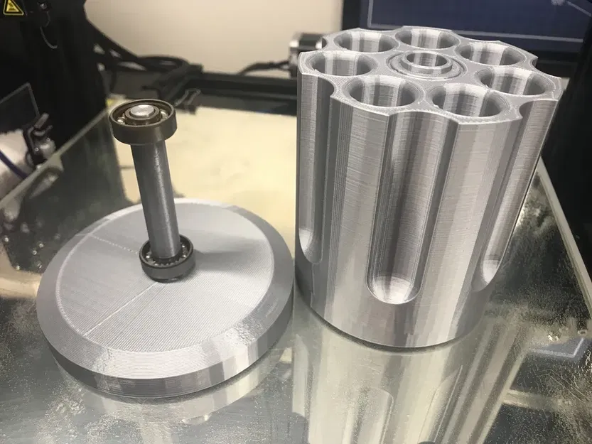 Giá đỡ bút hình súng lục xoay - Image 2