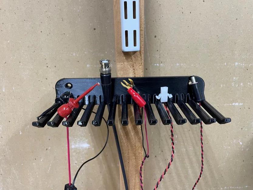 Giá đỡ cáp thử nghiệm điện tử đơn giản - Image 2