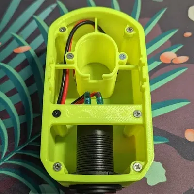 Bộ chuyển đổi pin Ryobi - Ngân hàng năng lượng USB