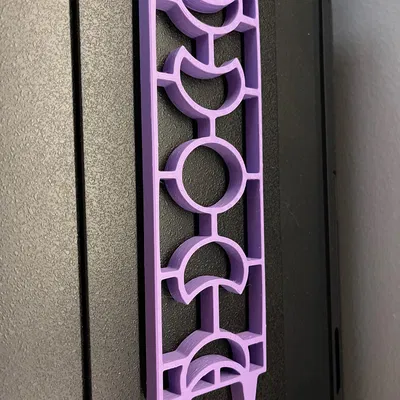 Giá đỡ cây trồng hình mặt trăng với các pha của nó