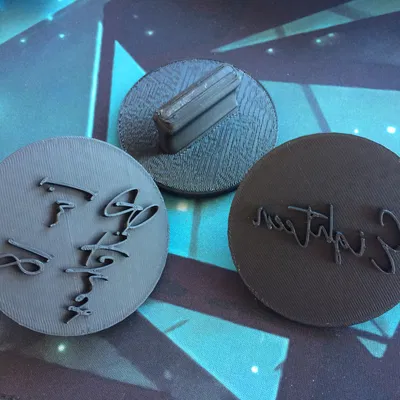 Con dấu fondant sinh nhật mười tám tuổi (18)