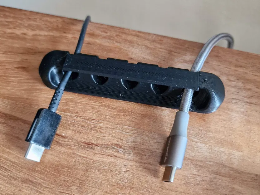 Giá đỡ cáp với kẹp an toàn chống rơi - Image 1