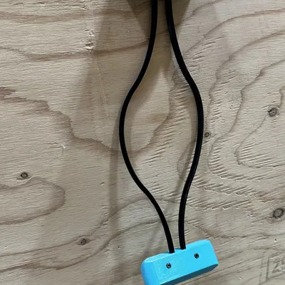 Giá đỡ dây cáp và ống dẫn chắc chắn treo tường