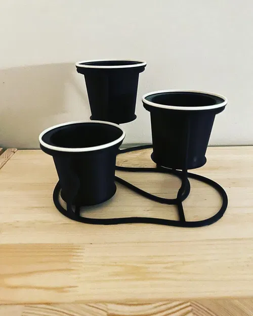 Giá đỡ ba tầng cho chậu cây gia vị và hoa - Image 1