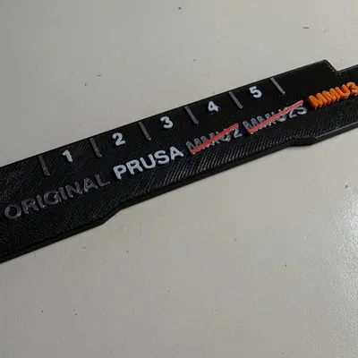 Nhãn đĩa MMU3 với hiệu ứng gạch chéo