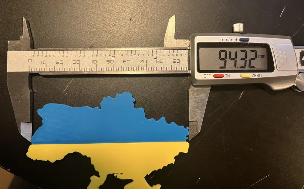 Nam châm tủ lạnh hình cờ Ukraine 2 mảnh - Image 2