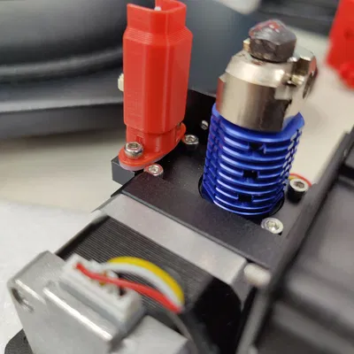 Nắp che tản nhiệt BLTouch cho QIDI X-CF Pro