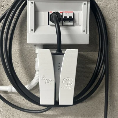 Giá đỡ kết nối di động treo tường cho Tesla