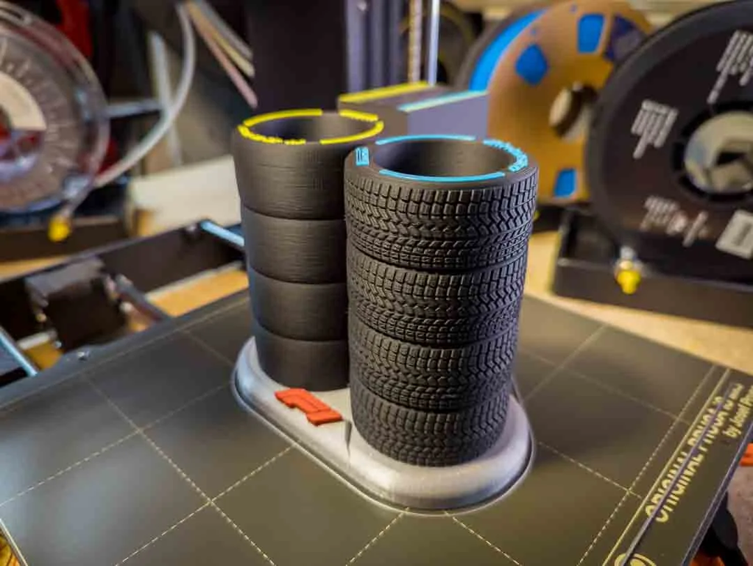 Giá đỡ bút chì/bút bi hình lốp F1 Pirelli 1