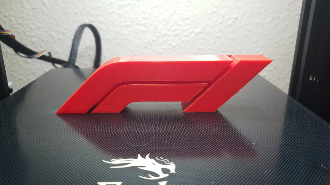 Biểu tượng F1 3D đứng độc lập với nền hỗ trợ kín đáo - Image 4