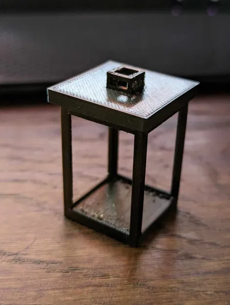 Đèn lồng đơn giản với thiết kế tối giản và tiện lợi - Image 1