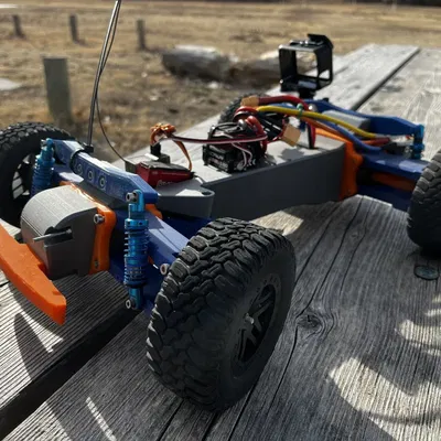 Xe điều khiển từ xa Tarmo5 in 3D