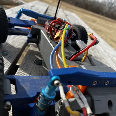 Xe điều khiển từ xa Tarmo5 in 3D