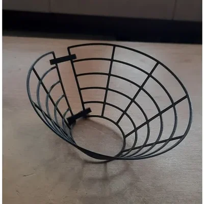 Lưới hỗ trợ cây dâu tây phát triển thẳng đứng