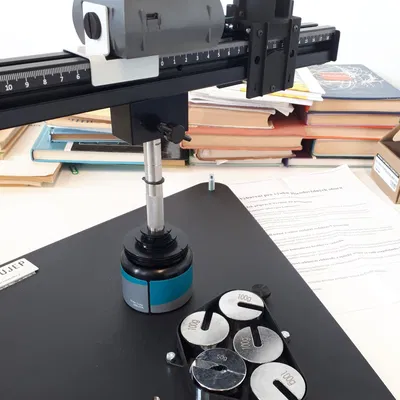 Miska na závaží aparatury Vernier - nghiên cứu chuyển động quay (GDX-CFA)