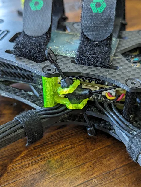 Giá đỡ ăng-ten bên cho drone Radiomaster RP1 và RP3 - Image 1