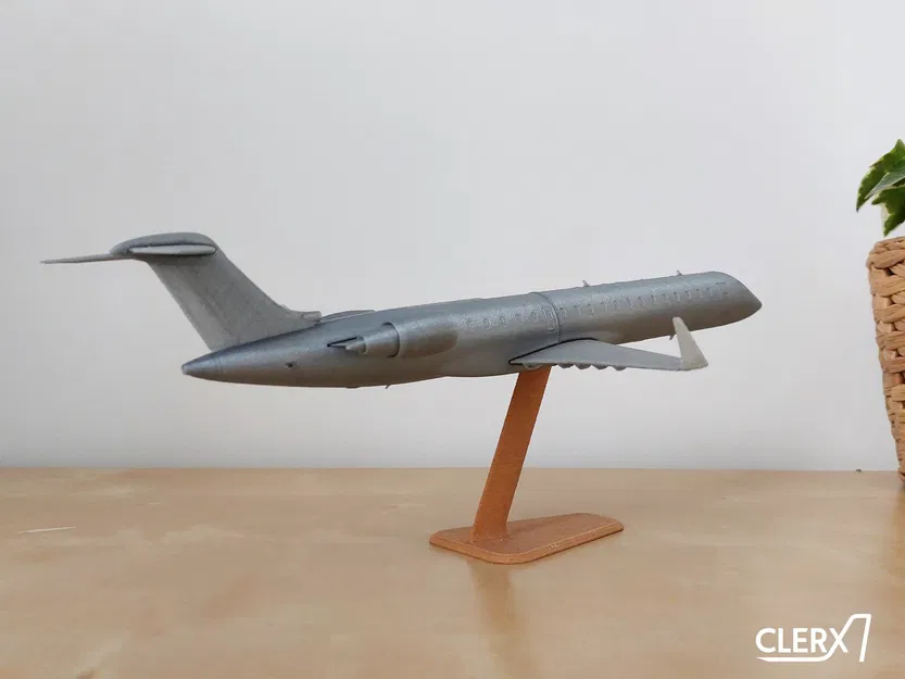 Mô hình máy bay Bombardier CRJ700 tỷ lệ 1:100 - Image 4
