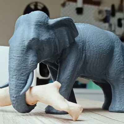 Voi mang khúc gỗ trong mô hình nghệ thuật 3D