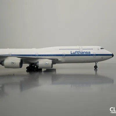 Mô hình máy bay Boeing 747-8 tỉ lệ 1:144