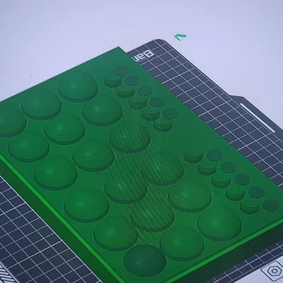 Giá đỡ cọ vẽ kiêm bảng màu tiện dụng