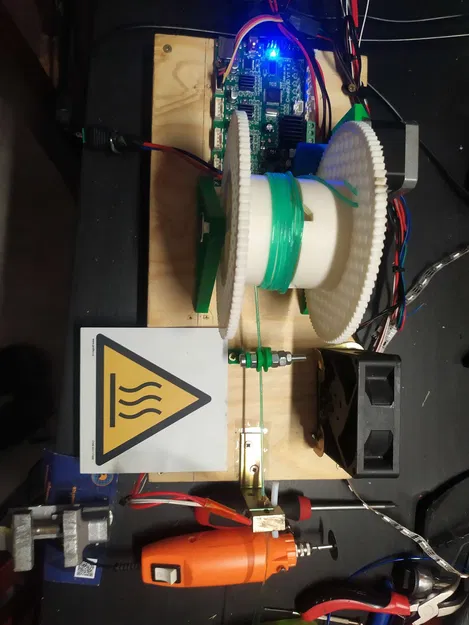 Giá đỡ cuộn filament PET cho dự án tái chế chai nhựa - Image 2