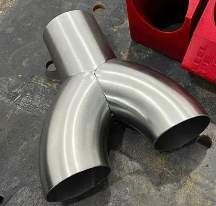 Ống y 63,5 mm cắt bằng cưa kim loại - Image 1